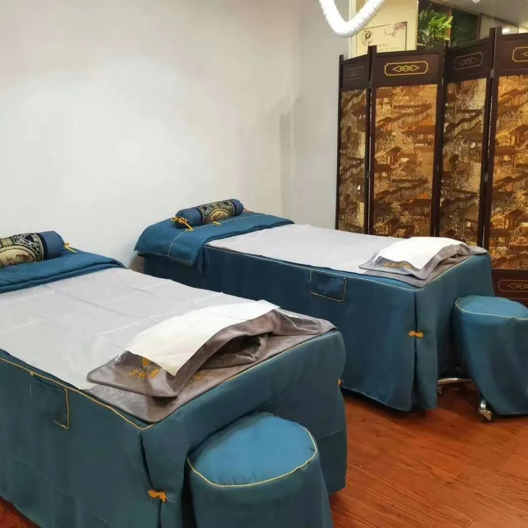 7c55870d11d0e704e022c609f8b1f73.jpg 【两店通用·古法中式按摩】内调外养!29.9元抢门市价398元【中纳归藏】超值套餐!全程80分钟的中纳归藏经络全息调理套餐!头颈肩调理+脊柱调理+腰腿调理+肠胃调理+艾灸调理...