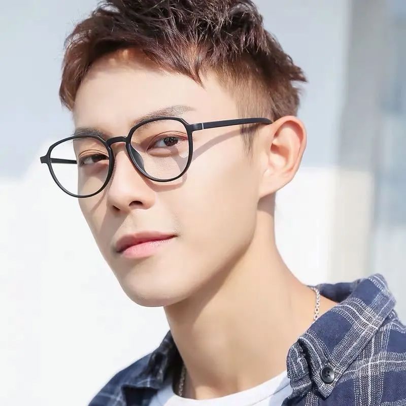 【无需预约·三店通用】年终送福利咯!【泽宇眼镜】88元抢防辐射防蓝光防紫外线非球面镜片+时尚镜框,多年老店品质有保证,更享额外专业服务!
