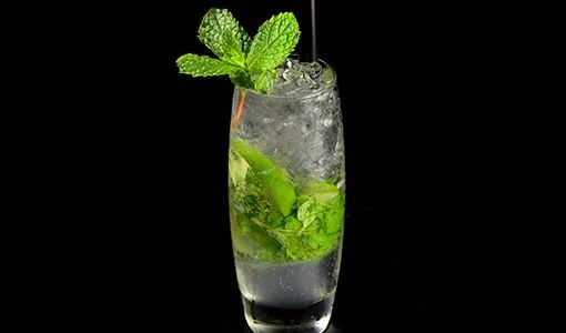 九街新店开业!【辰色酒馆】全国连锁辰色酒馆终于落户重庆啦!29.9元起购超值酒水套餐!专属年轻人的酒馆~重庆娃儿的微醺夜生活!辰色斗酒暗恋、爱之醉、百威....