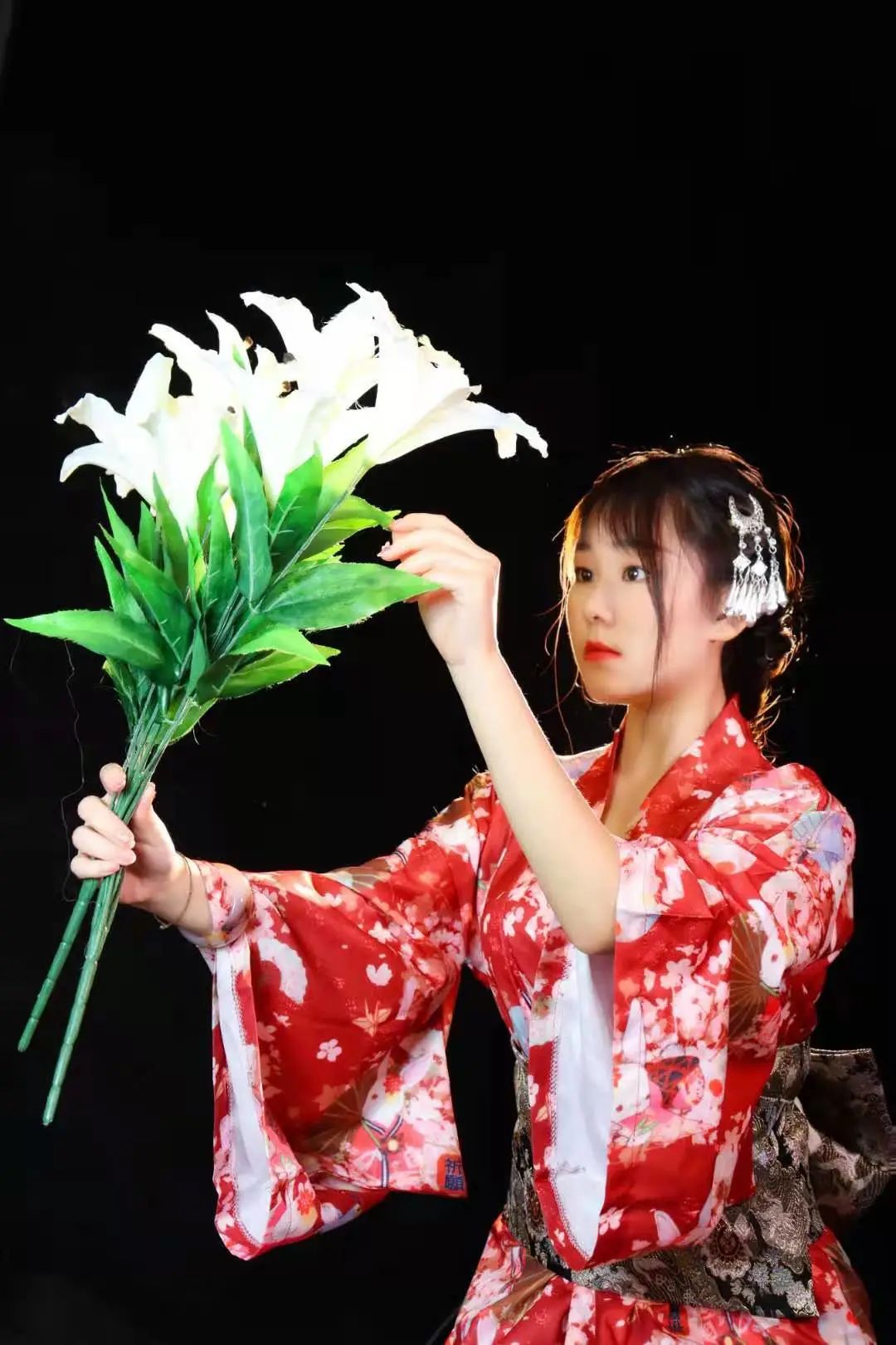 22_微信图片_20210109105529.jpg 【秦淮区·瑶泽记换装体验】和服、旗袍,圆你的少女梦!仅需19.9即可抢购换装体验1小时套餐,面妆、服装、摄影统统一站搞定!出片率100%,称霸朋友圈!