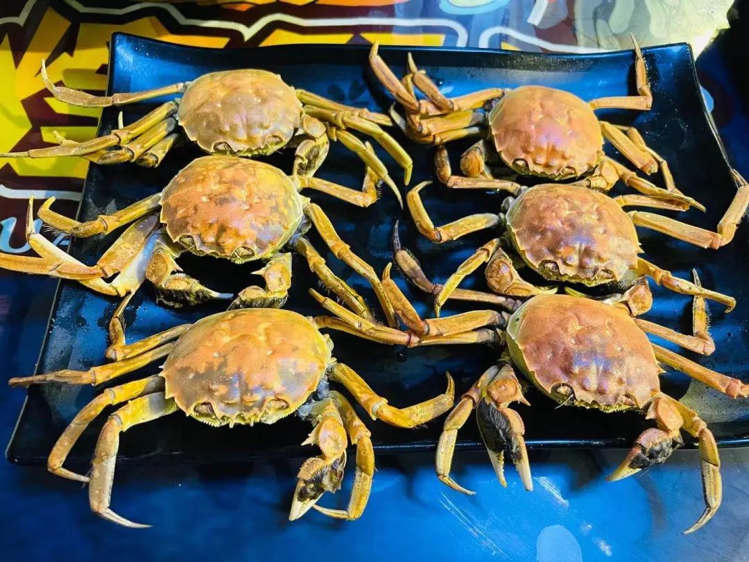 微信图片_202102031818575.jpg 【无需预约·虾煌蟹匠】你们所期待的海鲜大餐来啦!仅需178起即可抢购超值海鲜大餐!大闸蟹、生蚝、龙虾尾··12种海鲜等你品鉴!你所想要的全部都有!分量十足!