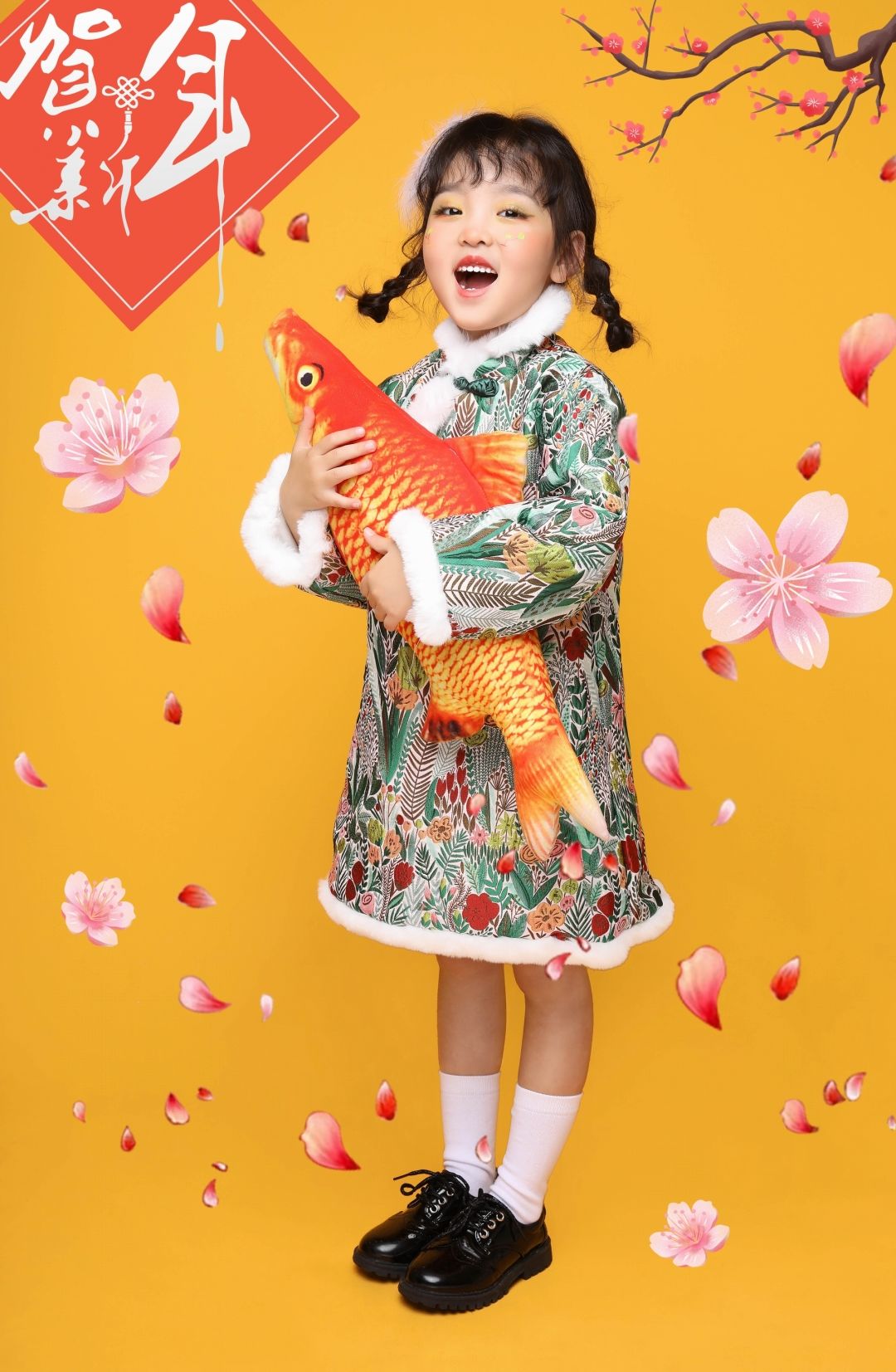 【儿童证件照】【两店通用丨Recall baby摄影美学馆】39.9元抢价值999元儿童证件照摄影套餐【✔3组服装,多组造型✔三对一贴心管家式服务✔马卡龙时光折叠相册一本(入册4张)✔精修电子数码底片4张✔证件照冲印1寸4张,两寸2张✔个性萌娃FACE表情包拍摄一组...】全场无隐形消费!