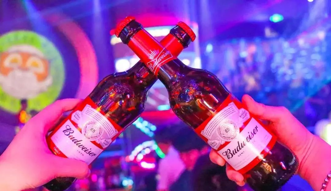 九街新店开业!【辰色酒馆】全国连锁辰色酒馆终于落户重庆啦!29.9元起购超值酒水套餐!专属年轻人的酒馆~重庆娃儿的微醺夜生活!辰色斗酒暗恋、爱之醉、百威....