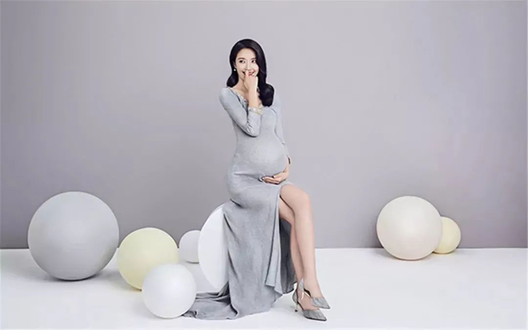 【五店适用|TOPBABY潮流童星】国潮风来袭~仅29.9元享【TOPBABY潮流童星】摄影套餐,宝宝服装2套(全店任选)、宝宝造型2组、拍摄场景6组、3对一拍摄服务、12寸折叠相册一本(入册6张)杂志级别精修底片4张...