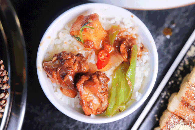 仅69元抢门市价293元【燃也摇滚炒鸡】4~5人餐!