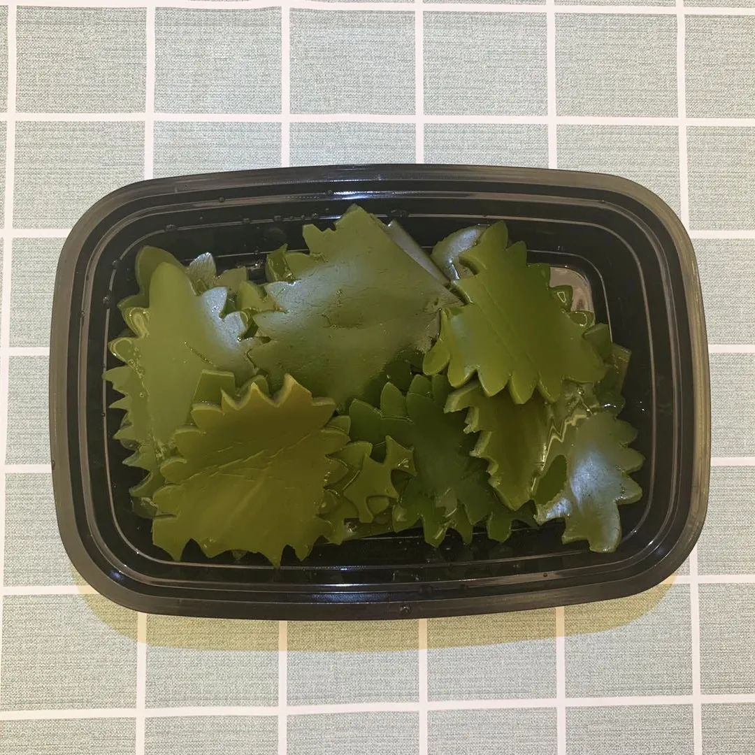 【江宁区•义乌小商品城青年广场•无需预约】周末节假日通用【鱼介碳火烤鱼】98元抢门市价260元烤鱼套餐,8种口味可选,3斤现杀清江鱼+口水鸡+素菜任选四个+凉拌黄瓜/爽口木耳(2选1),新鲜味美,引爆您的味蕾…