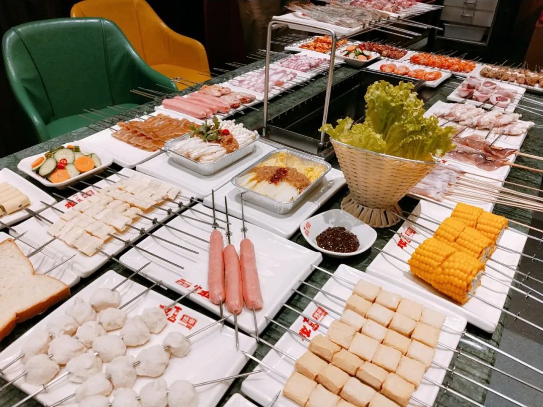 元旦通用!BBQ烤串自助【双喜烤串】仅88元即享门市价574.3元的【单人自助】超多花式烤串无限量畅吃~种类丰富,菜品质量高~环境超有格调~新年聚会之优选