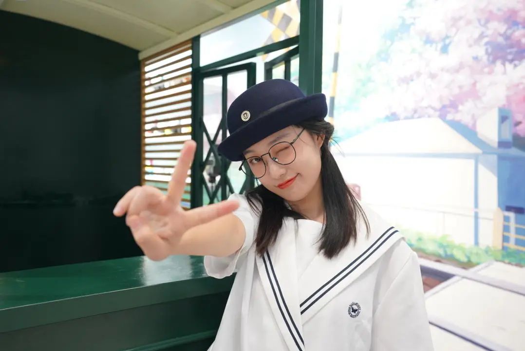 打破次元壁,化身元气JK少女!【伊川学院·变装摄影】19.9/59.9元限时享变装摄影A/B套餐,新晋网红打卡地,俘获你的少女心
