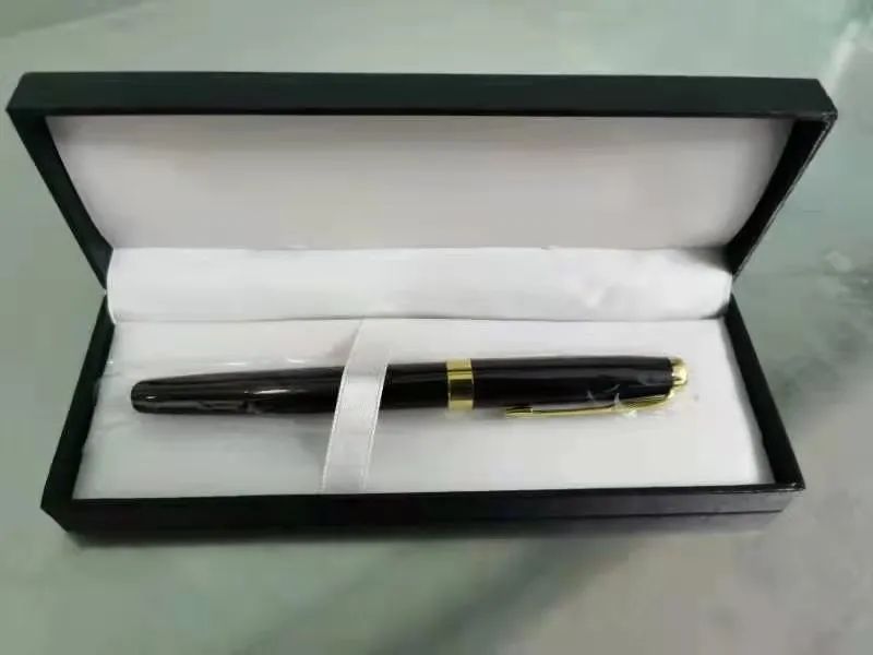 【八店通用&京立口腔】您身边的口腔专家~仅49.9元抢门市价680元一大一小口腔护理套餐!口腔检查+ 曲面断层片+成人超声波洁牙+无痕抛光 儿童防龋涂氟+儿童正畸设计方案……让孩子和你都拥有一口健康白净的牙齿~