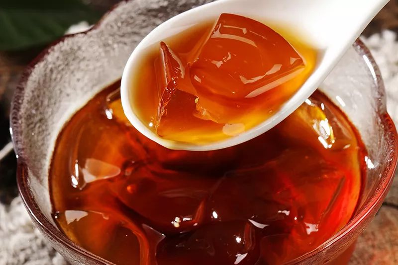 【千千生鲜 | 李子柒品牌】润养四季的中式“甜品”!仅19.9元=1盒装抢【李子柒秋梨枇杷膏】,一天一盏,润肺不上火,秋冬必备!