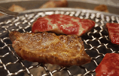 t018dbb58a834c26887.gif 【无需预约·近西田城购物中心】杭州68元哪里可以吃到五公分厚的原切牛肉(●—●)现在它来了!仅68元可享超值【源真烤肉】2~3人餐,大片牛肉& 果味猪排& 鸡腿肉& 大虾……正宗东北烤肉新鲜现切,邀你吃烤肉过暖冬~
