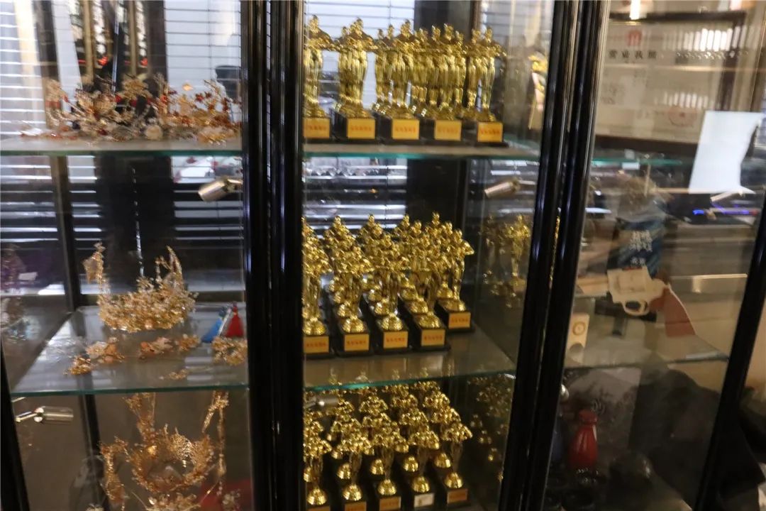 感到无聊吗?来一场剧本杀吧!仅19.9元抢【万游社浸入式推理剧场】单人剧本杀门票,沉浸式体验+烧脑剧情,分分钟名侦探附体!