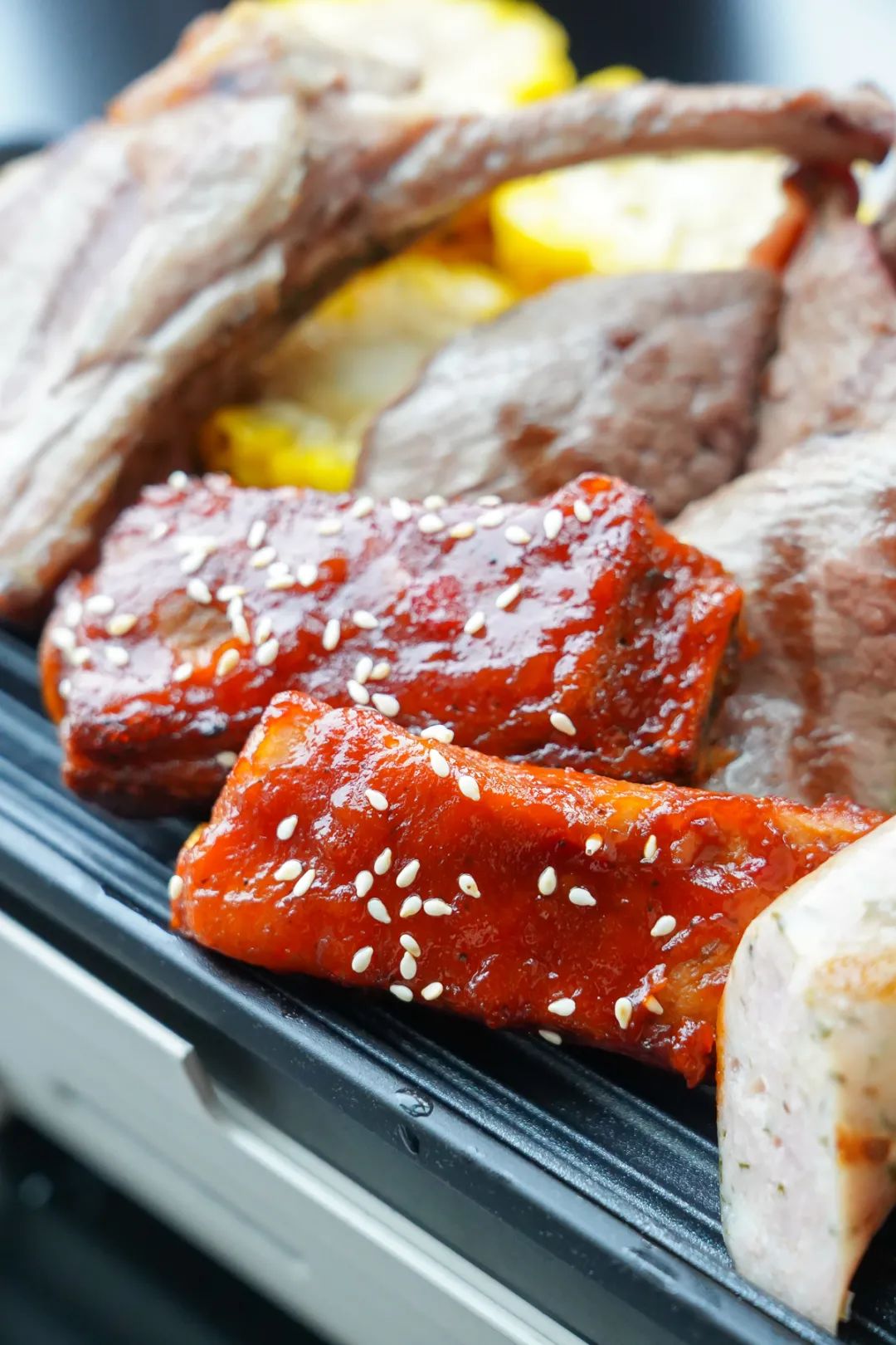 ¥298/2位--47层网红天际餐吧俯瞰魔都!环球港凯悦重磅推出肉食狂欢!澳洲和牛、烤羊排、人气甜品...还含2杯酒水任选!