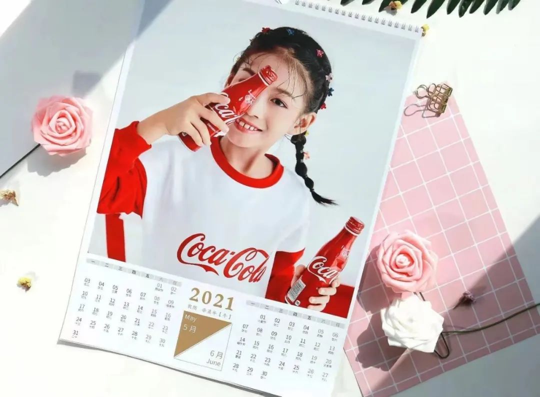 微信图片_20201217093617.jpg 【九龙湖颐和南园颐然湾】年底啦,给宝宝拍一组独特的照片叭!29.9元抢门市价399元【七月上•家庭影像】超值拍摄套餐! 6张底片、送挂历一份、两套服装、两次造型!