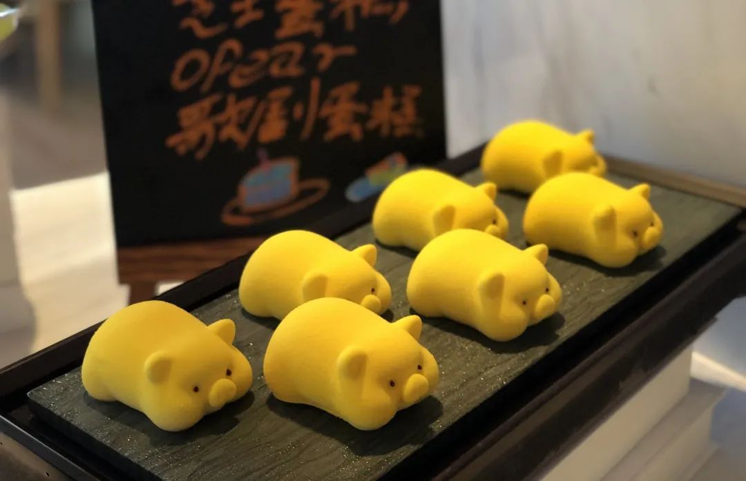 洲际旗下【杭州龙湖滨江天街假日酒店豪华自助·超长有效期·圣诞元旦通用·年终限量发售】仅118元抢门市价327元【滨江天街假日酒店清悦全日餐厅】自助晚餐1大1小!三文鱼、刺身、各式海鲜、牛排羊排、热菜、烧烤、法棍面包、甜品......无限畅吃。享受完美食下楼再逛个街!!商场免费停车三小时