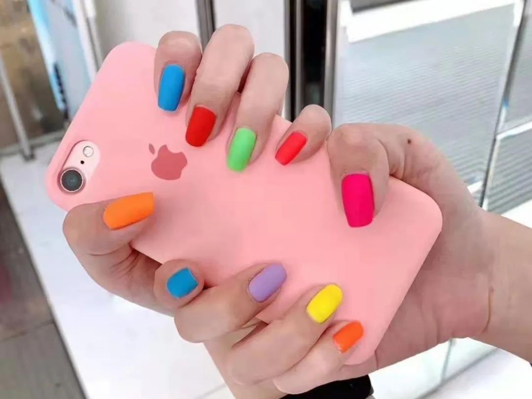 微信图片_2021012610342519.jpg 【利港银河广场丨Toy'sNail桃子家美甲美睫皮肤管理】29.8元抢门市价298元美甲套餐!日式花崎植物甲油,90色任选~纯色、跳色、混搭均可,赠送四指小贴钻!