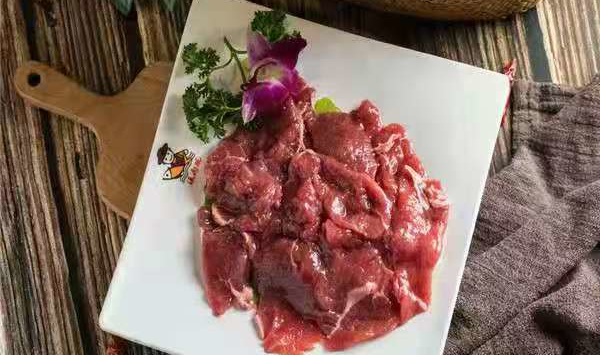 【应广大美食家的需求,再加推一波 | 周中无需预约,周末需提前一天预约】风靡沪上的「溪雨观酸菜鱼」精致手工酸菜鱼来了!【大华虎城店】仅108元抢特惠4人餐,酸菜鱼/青花椒鱼3斤+三黄鸡+鸡丝荞面···凭借一条鱼,圈粉无数,堪称酸菜鱼界的扛把子!