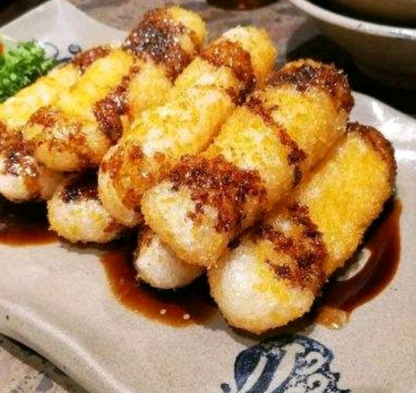 【黄泥磅】中国太平洋承保菜品,特殊时期也要吃得放心吃得安心!现299元/499元抢【佳俭诚厨8-9人套餐】,功夫黄牛肉 、特色馋嘴蛙、糯米香酥鸭、江津尖椒鸡、粉蒸笼上笼、椒麻乌鱼花等聚餐硬菜应有尽有....地道江湖菜道道都是精品,年底聚餐、春节团圆首选ta!
