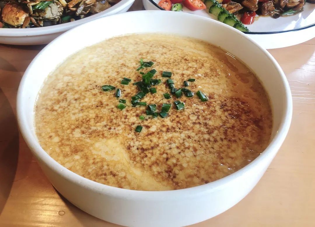 【余杭区禹航路| 新郭庄饭店】舌尖上的江南韵!68元抢门市价256元新郭庄2-3人餐,✔香辣小湖蟹/剁椒鱼头2选1,✔生炒鸡✔卤水鸭掌✔鼓油水蒸蛋✔雪菜炖手工豆腐...老余杭11年老店,味道没得说~